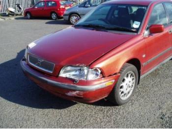 imagine vand-Volvo-S40-1.8-Benzina-avariat-2000.htm
