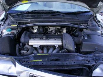 imagine vand-Volvo-S80-2.4-Benzina-avariat-1302.htm