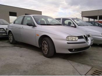 imagine dezmembrez-Alfa-Romeo-156-avariat-12632.htm