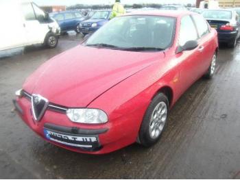 imagine dezmembrez-Alfa-Romeo-156-avariat-2564.htm