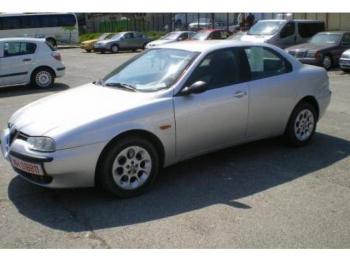 imagine dezmembrez-Alfa-Romeo-156-avariat-9805.htm