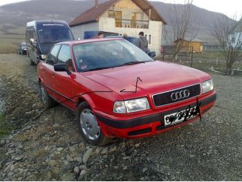 imagine dezmembrez-Audi-80-avariat-15312.htm