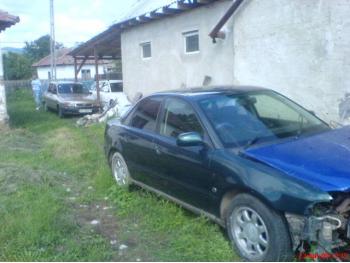 imagine dezmembrez-Audi-A4-avariat-1512.htm