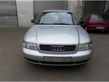 imagine dezmembrez-Audi-A4-avariat-15385.htm
