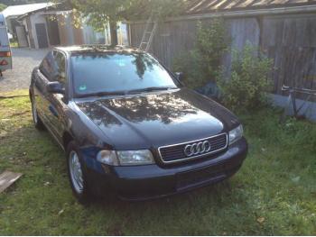 dezmembrez-Audi-A4-avariat-22079.htm imagine dezmembrez-Audi-A4-avariat-22079.htm