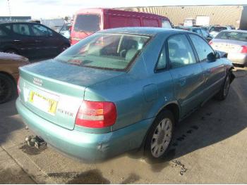 imagine dezmembrez-Audi-A4-avariat-2798.htm