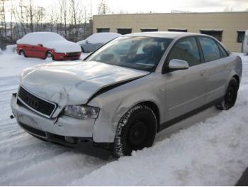 dezmembrez-Audi-A4-avariat-3349.htm imagine dezmembrez-Audi-A4-avariat-3349.htm