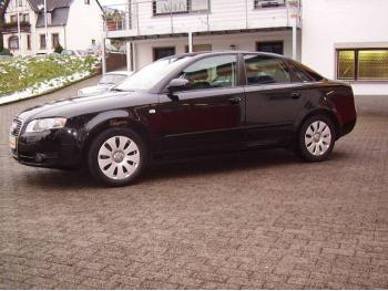 dezmembrez-Audi-A4-avariat-3458.htm imagine dezmembrez-Audi-A4-avariat-3458.htm