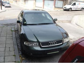 imagine dezmembrez-Audi-A4-avariat-4469.htm
