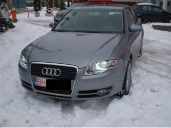 imagine dezmembrez-Audi-A4-avariat-9529.htm