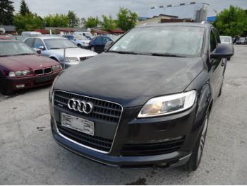 imagine dezmembrez-Audi-Q7-avariat-22183.htm