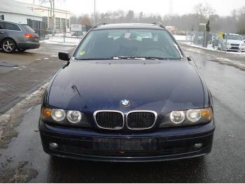 dezmembrez-BMW--avariat-2514.htm imagine dezmembrez-BMW--avariat-2514.htm