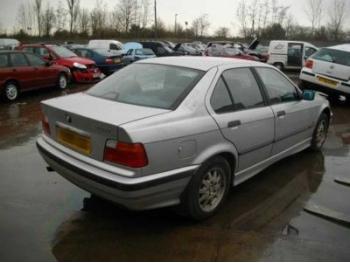 imagine dezmembrez-BMW-316-avariat-17918.htm