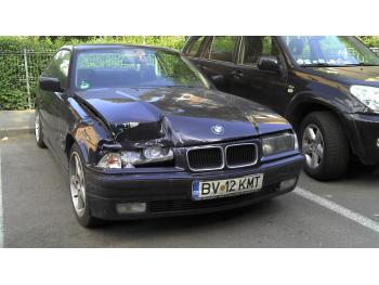 imagine dezmembrez-BMW-316-avariat-21204.htm