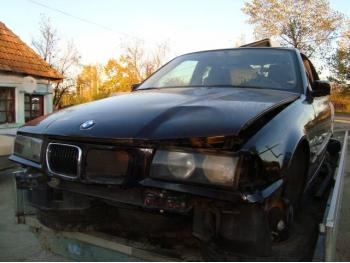 imagine dezmembrez-BMW-316-avariat-3951.htm
