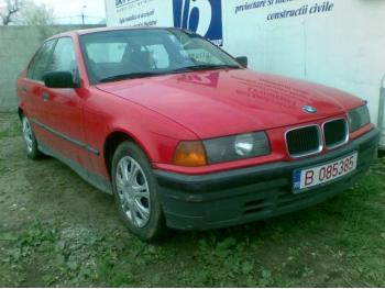 imagine dezmembrez-BMW-318-avariat-1002.htm