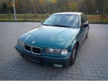 dezmembrez-BMW-318-avariat-12201.htm imagine dezmembrez-BMW-318-avariat-12201.htm