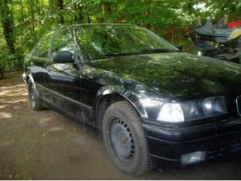 dezmembrez-BMW-318-avariat-1452.htm imagine dezmembrez-BMW-318-avariat-1452.htm