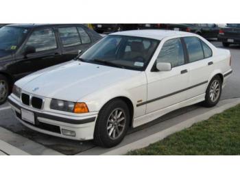 dezmembrez-BMW-318-avariat-1517.htm imagine dezmembrez-BMW-318-avariat-1517.htm