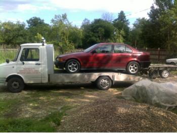 imagine dezmembrez-BMW-318-avariat-16918.htm