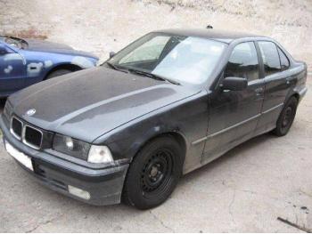 dezmembrez-BMW-318-avariat-1786.htm imagine dezmembrez-BMW-318-avariat-1786.htm