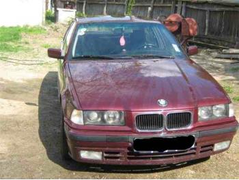 imagine dezmembrez-BMW-318-avariat-18704.htm