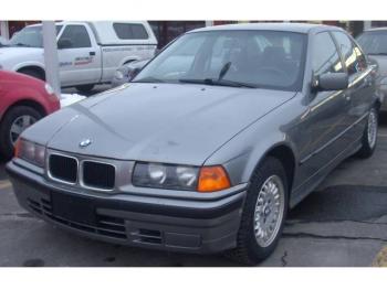 dezmembrez-BMW-318-avariat-2350.htm imagine dezmembrez-BMW-318-avariat-2350.htm