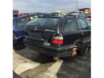dezmembrez-BMW-318-avariat-27410.htm imagine dezmembrez-BMW-318-avariat-27410.htm