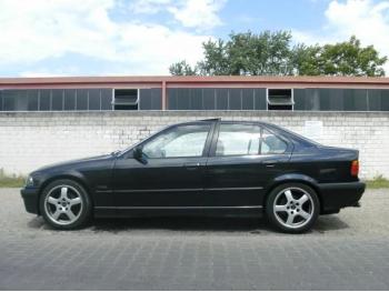 dezmembrez-BMW-325-avariat-21170.htm imagine dezmembrez-BMW-325-avariat-21170.htm