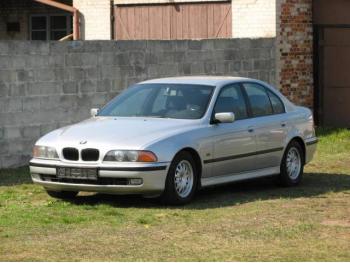 imagine dezmembrez-BMW-520-avariat-13612.htm