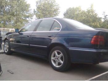 imagine dezmembrez-BMW-520-avariat-2191.htm