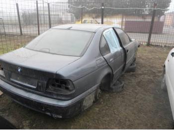 dezmembrez-BMW-520-avariat-3837.htm imagine dezmembrez-BMW-520-avariat-3837.htm