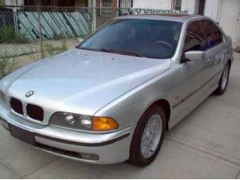 dezmembrez-BMW-523-avariat-13164.htm imagine dezmembrez-BMW-523-avariat-13164.htm