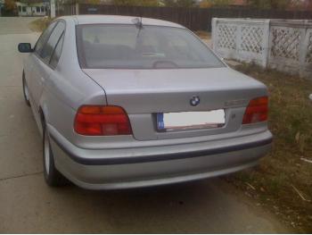 imagine dezmembrez-BMW-523-avariat-16412.htm