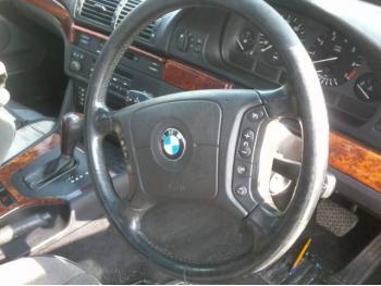 imagine dezmembrez-BMW-525-avariat-11020.htm