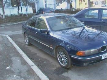 imagine dezmembrez-BMW-525-avariat-13834.htm