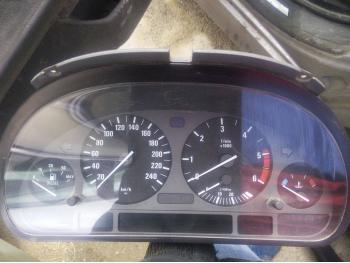imagine dezmembrez-BMW-530-avariat-27966.htm