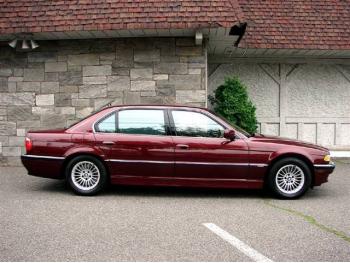 dezmembrez-BMW-750-avariat-2570.htm imagine dezmembrez-BMW-750-avariat-2570.htm