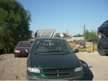 imagine dezmembrez-Chrysler-Voyager-avariat-21906.htm