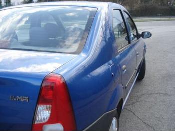 imagine dezmembrez-Dacia-Logan-avariat-20149.htm