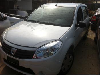 imagine dezmembrez-Dacia-Sandero-avariat-22179.htm