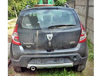 imagine dezmembrez-Dacia-Sandero-avariat-25316.htm