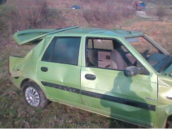 imagine dezmembrez-Dacia-Solenza-avariat-9688.htm