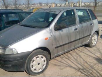 imagine dezmembrez-Fiat-Punto-avariat-10393.htm