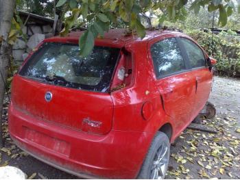 dezmembrez-Fiat-Punto-avariat-14764.htm imagine dezmembrez-Fiat-Punto-avariat-14764.htm