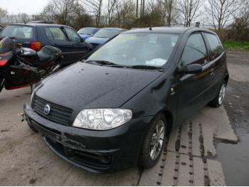 imagine dezmembrez-Fiat-Punto-avariat-1486.htm