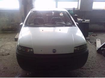 imagine dezmembrez-Fiat-Punto-avariat-16014.htm