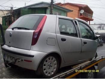 imagine dezmembrez-Fiat-Punto-avariat-1992.htm