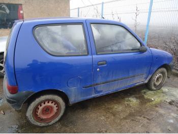imagine dezmembrez-Fiat-Seicento-avariat-21584.htm