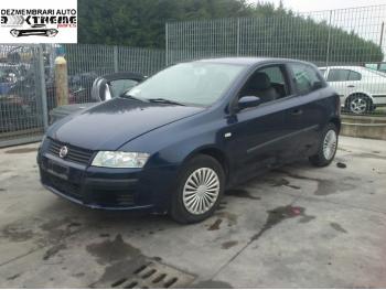 imagine dezmembrez-Fiat-Stilo-avariat-25221.htm